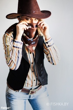 Фото - Ковбойка Вуди и дрессированный страус