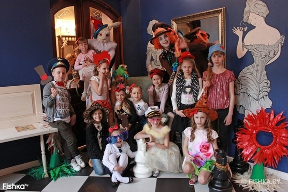 Фото - Алиса в стране чудес