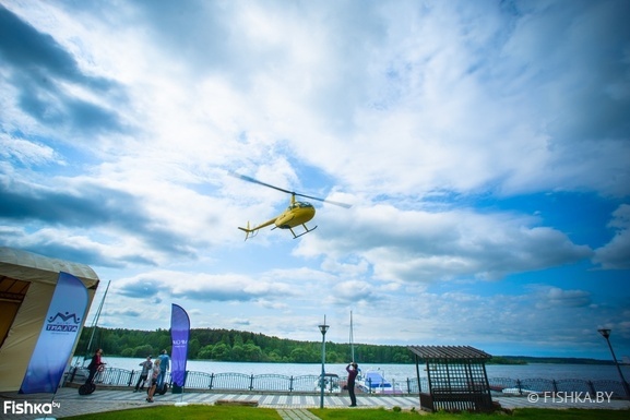 Фото - Robison r44