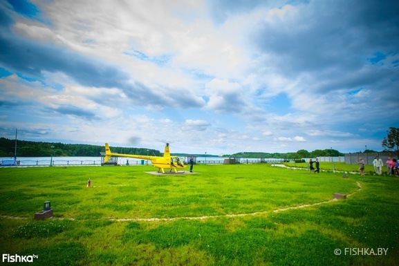 Фото - Robison r44